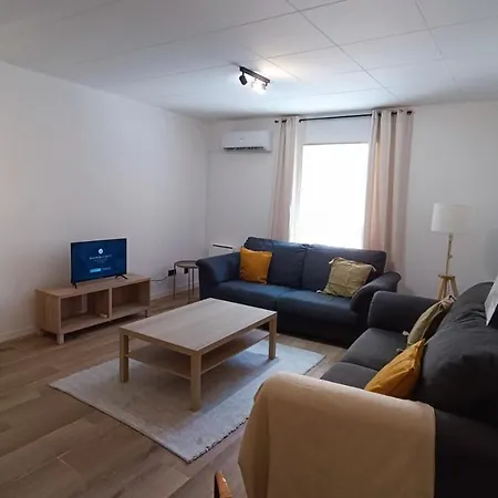 Apartamento Nuevo Céntrico A 3 Minutos Del Ave *